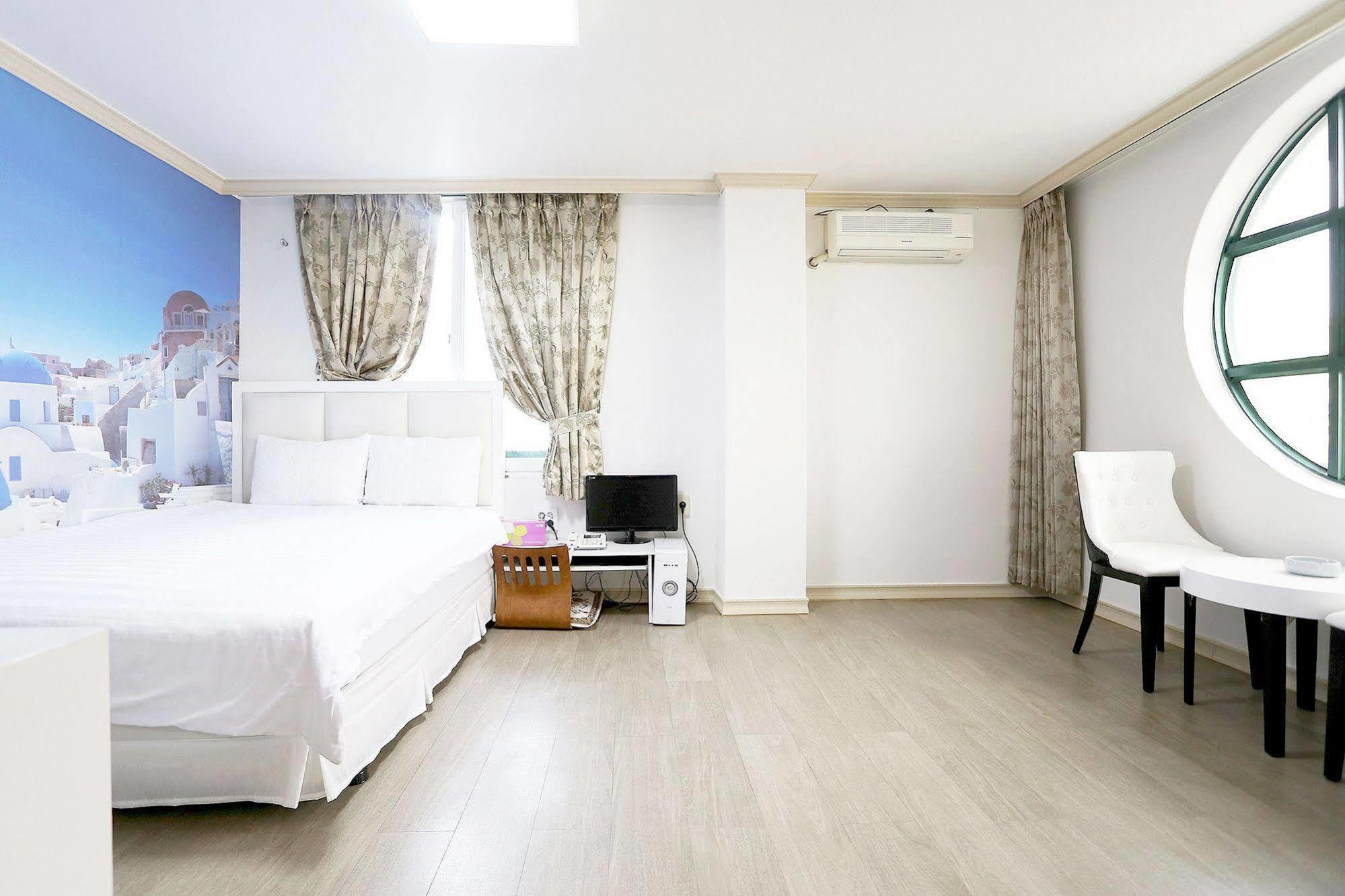 Songrim Motel Sokcho Exterior photo
